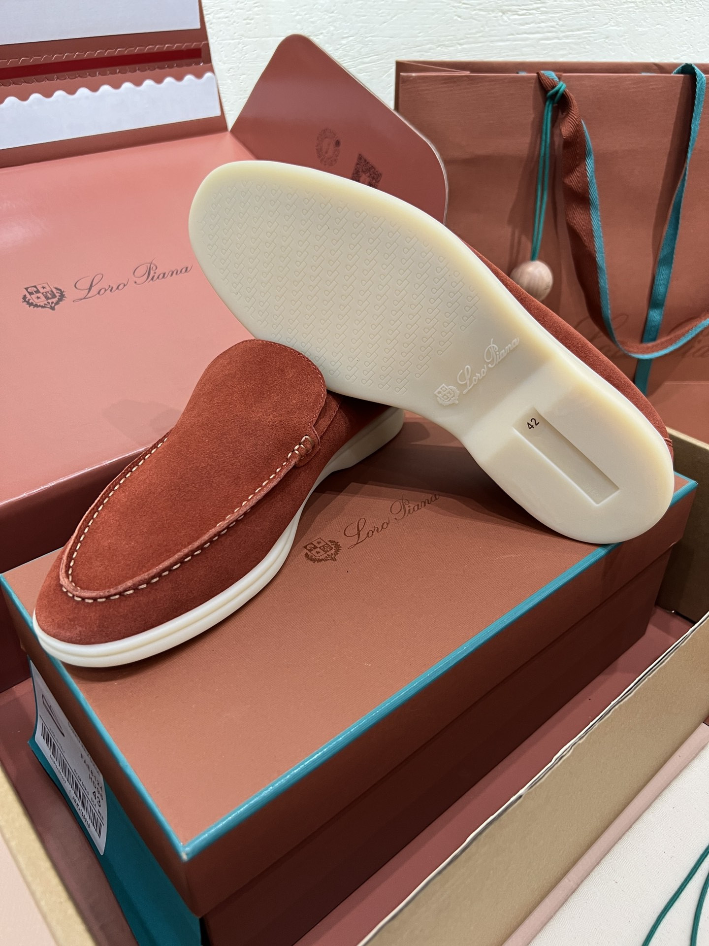 ua L**o p*ana summer walk loafers