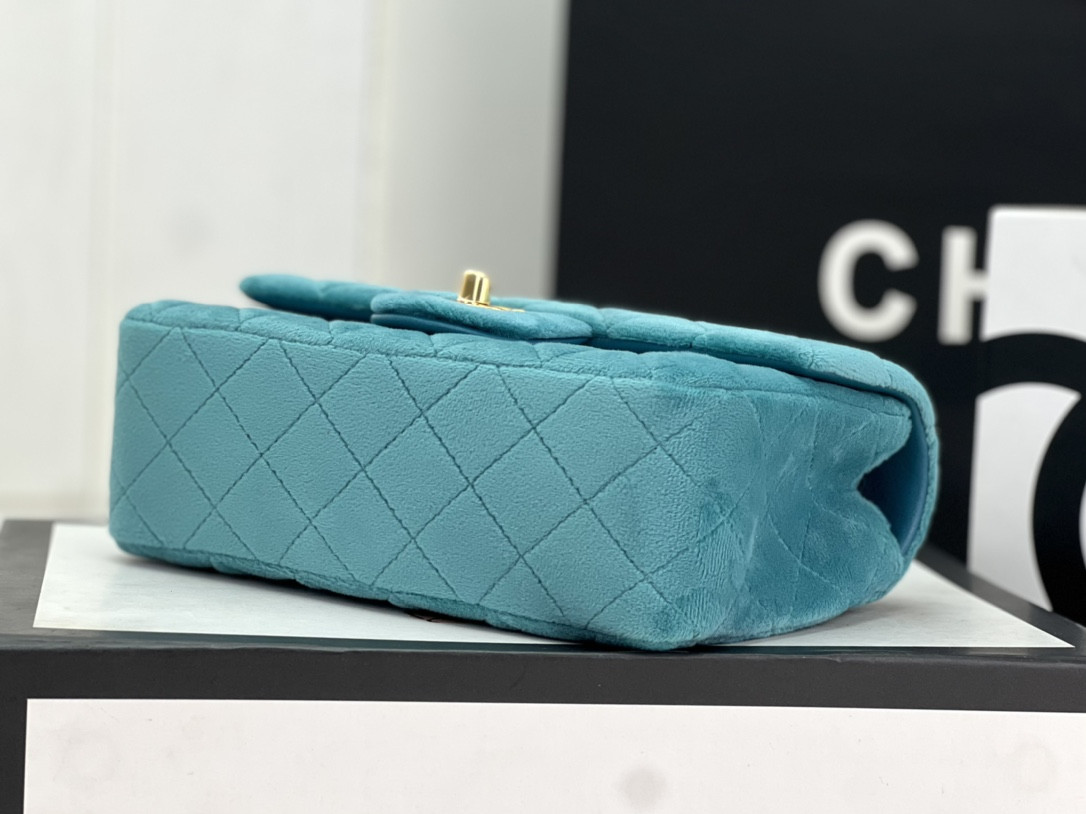 Ch*el classic flap bag 20cm