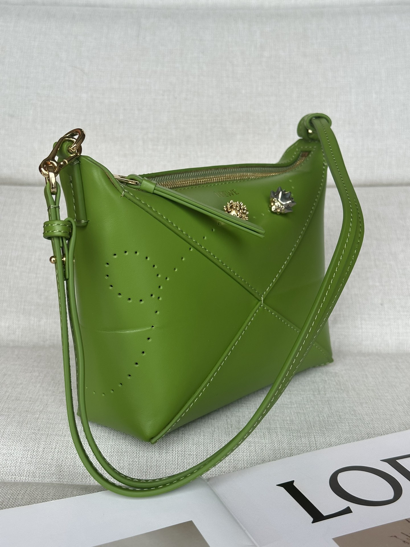 L0ew* puzzle fold pouch in shiny nappa calfskin 23x6.5x15.5cm