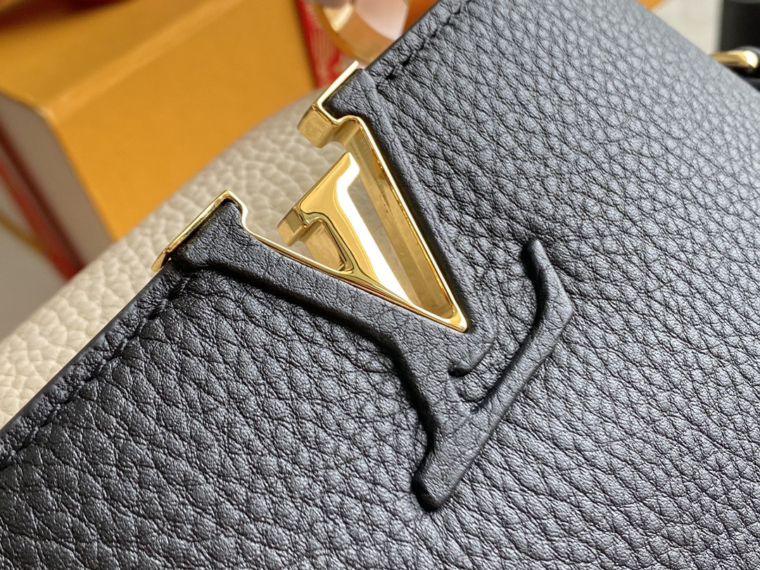 LV Capucines M20845 pink 17x12x9.5cm