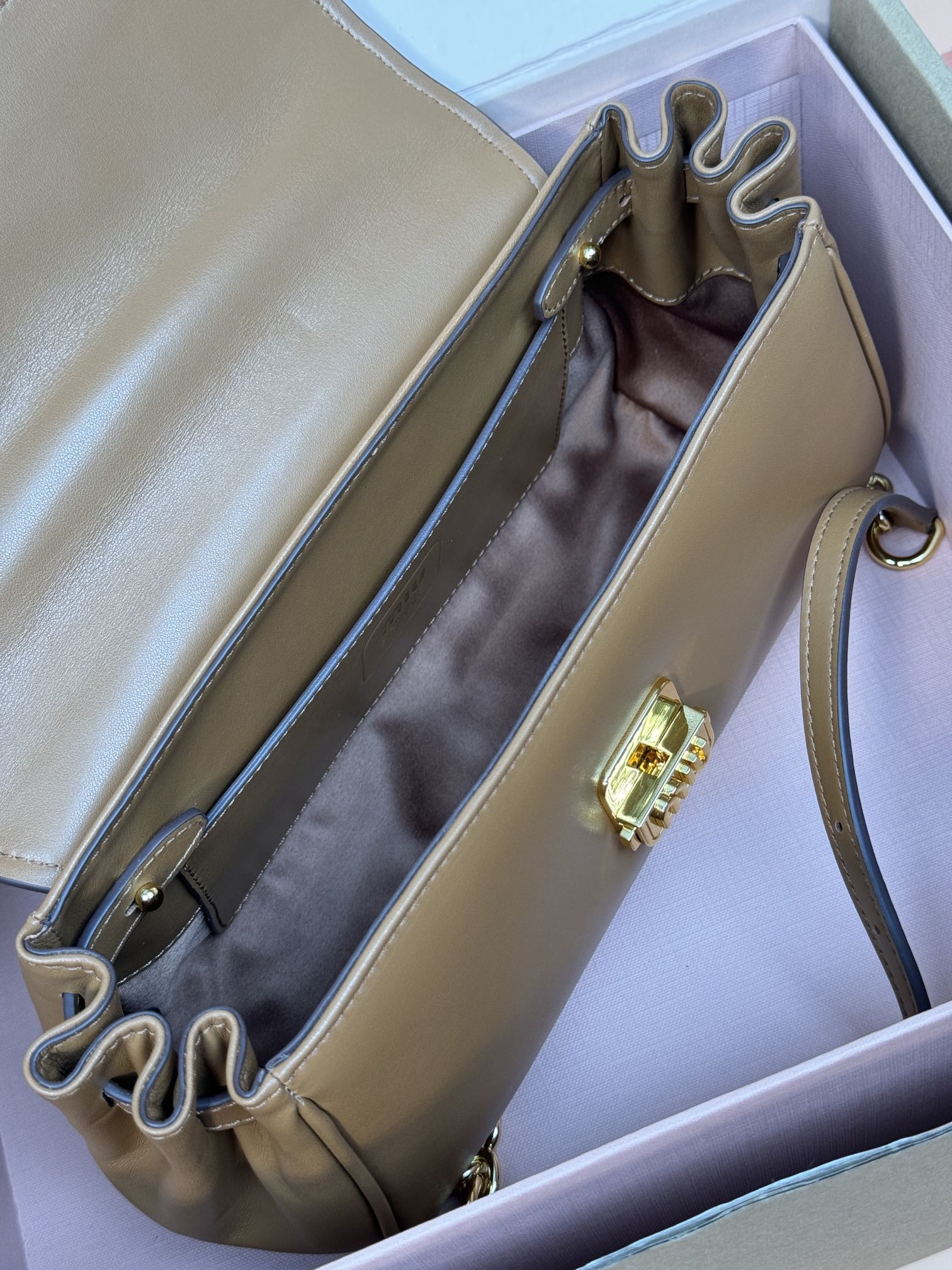 M1v M1v leather shoulder bag 13.5x24x9cm