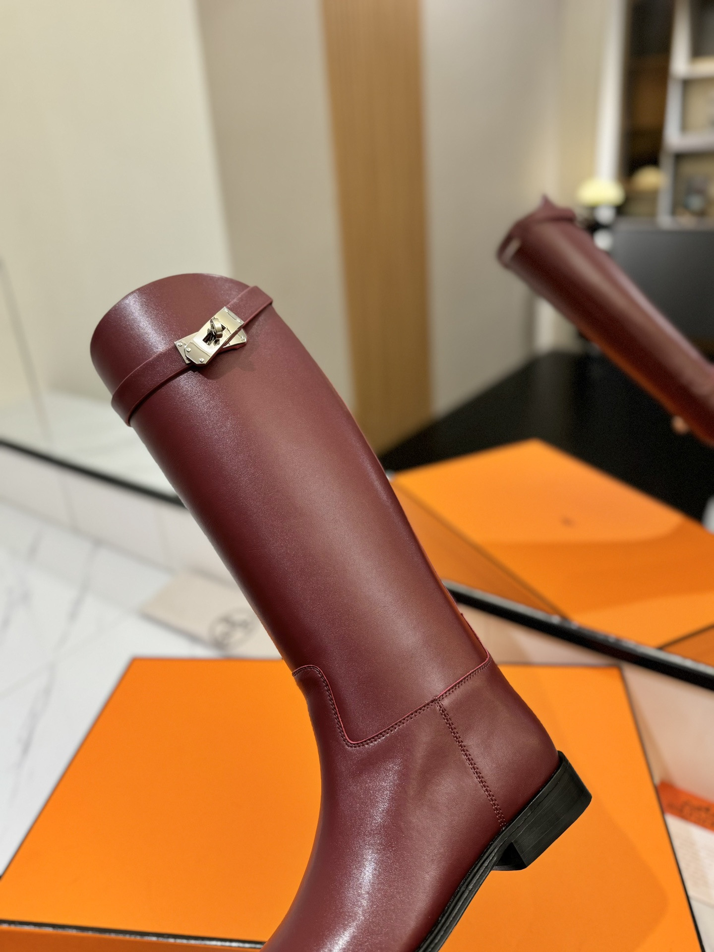 ua H**mes jumping boots
