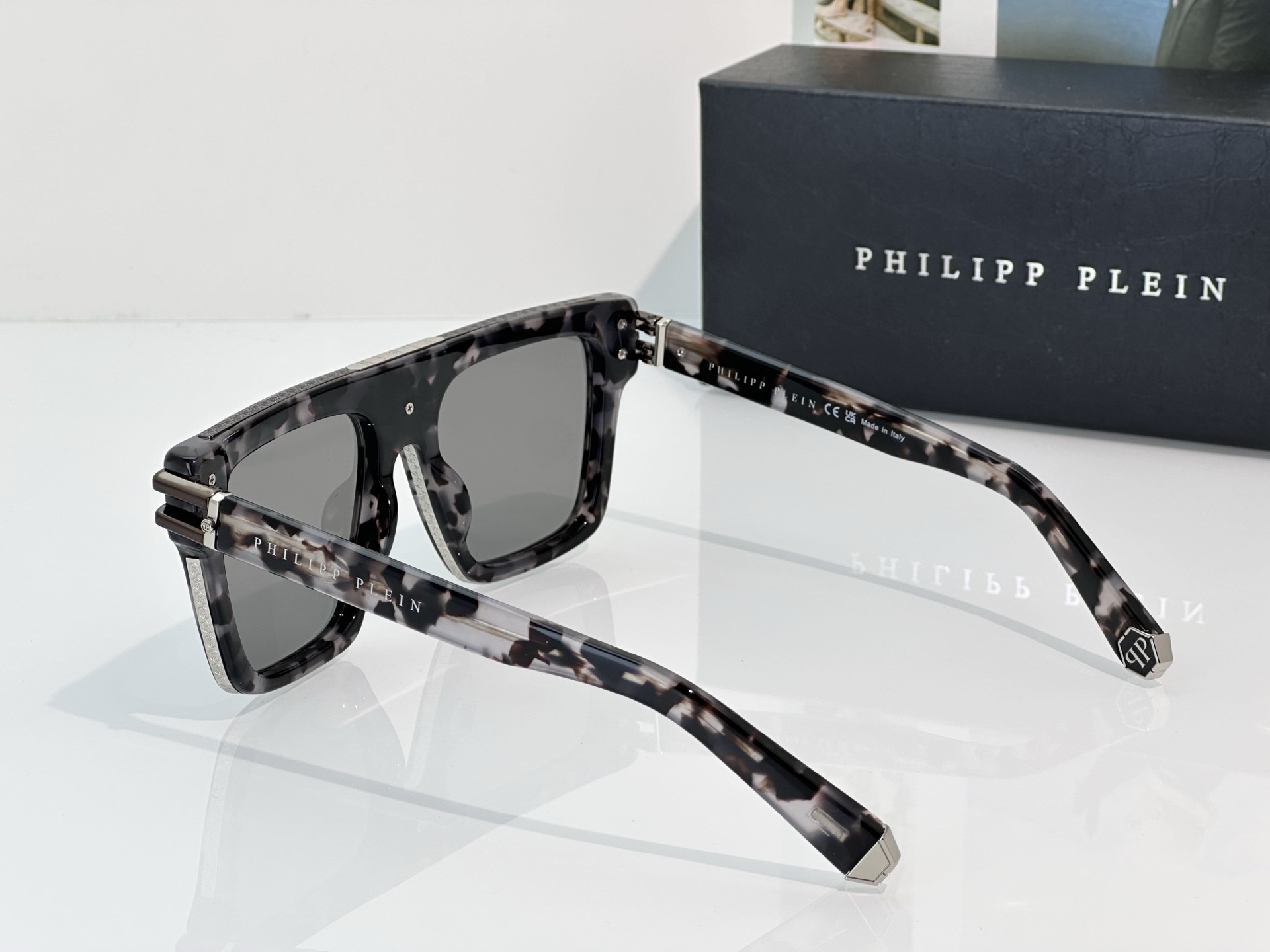 phi1ipp P1ein glasses spp98m 56-19-145
