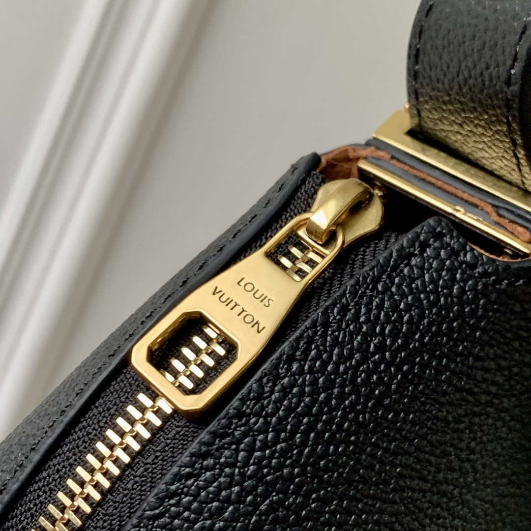 LV Low Key Cookie MM M14417 32x26x5cm