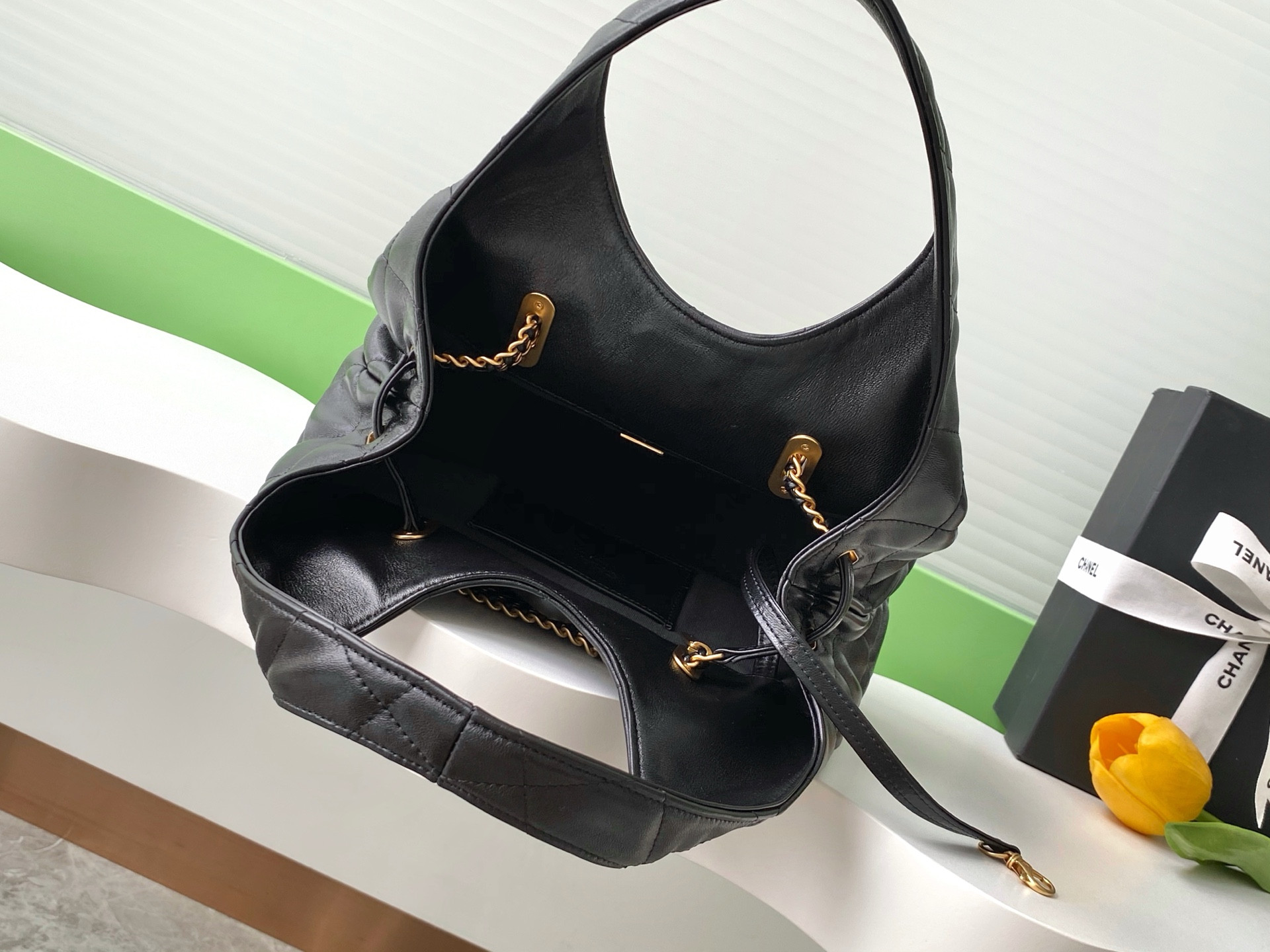 Ch*el 25p hobo bag 25x20x13cm