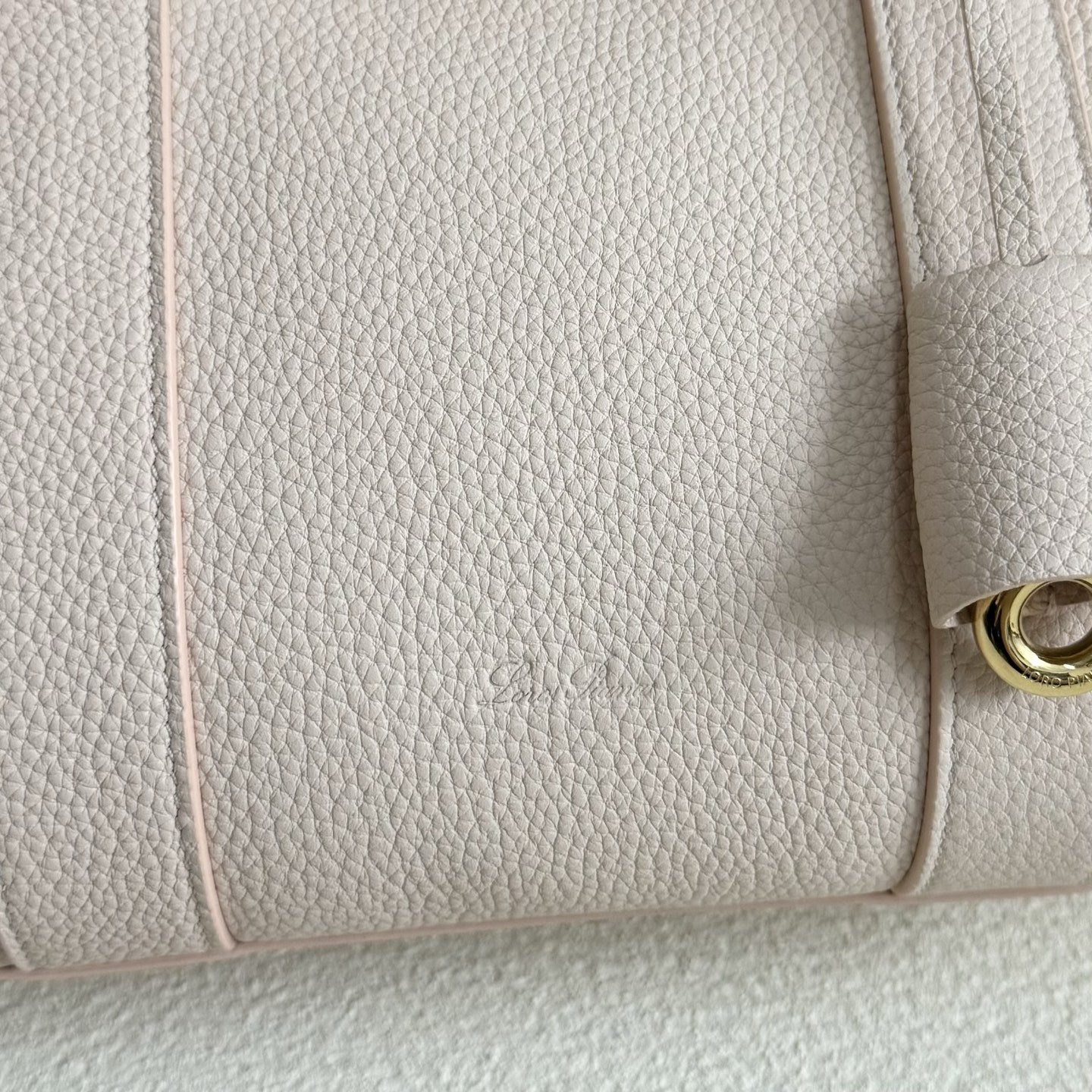 L**o p*ana loom bag l25 grained calfskin 25x18x12.5cm