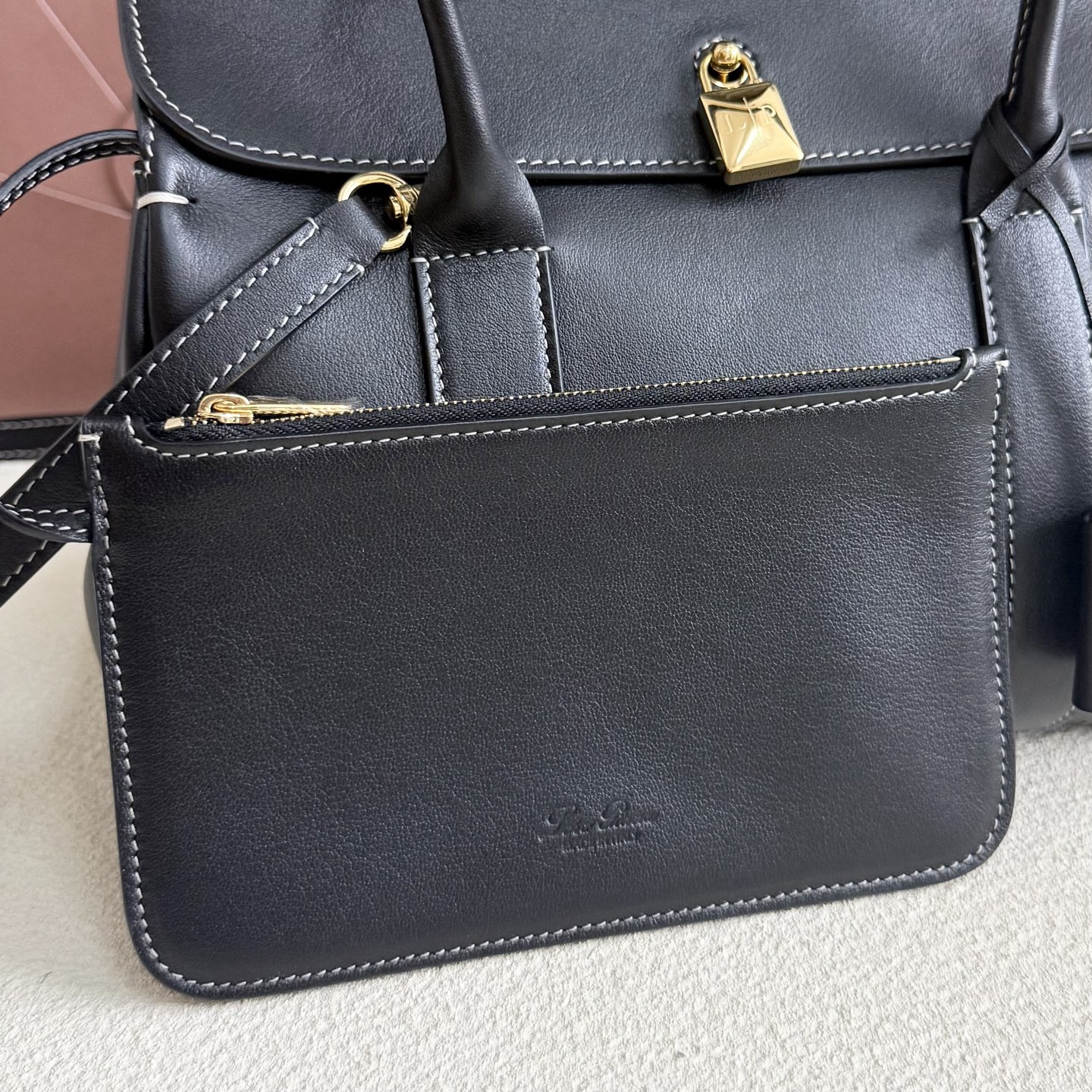 L**o p*ana loom l25 calfskin 25x18x12.5cm
