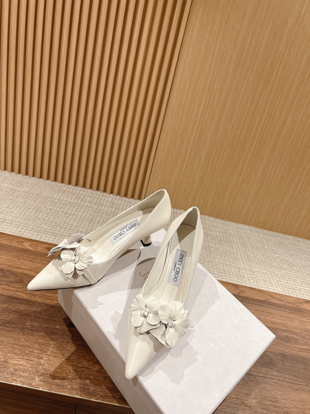 ua Ji*y Ch* rosalia flowers pumps 6.5cm