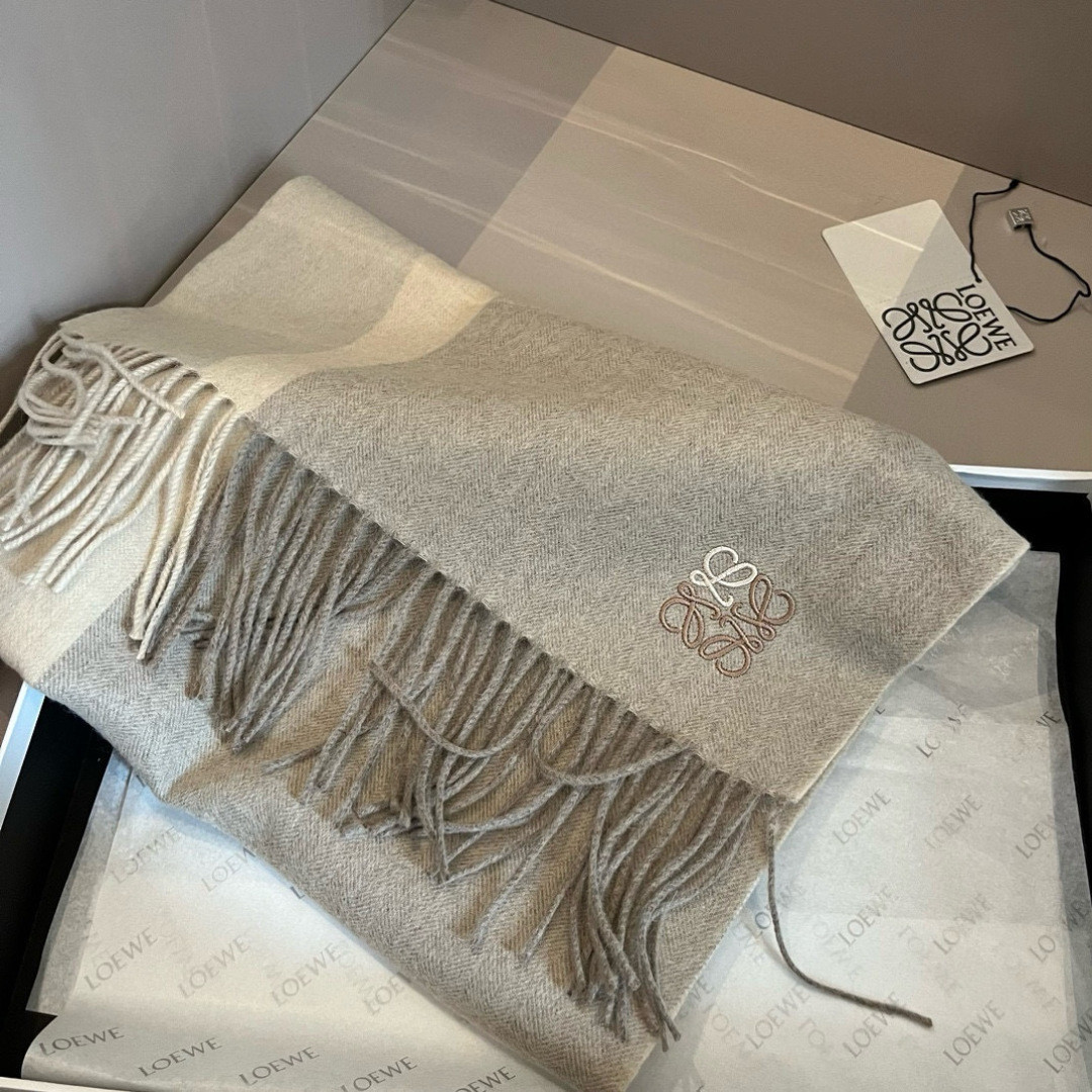 L0ew* scarf 35x180cm