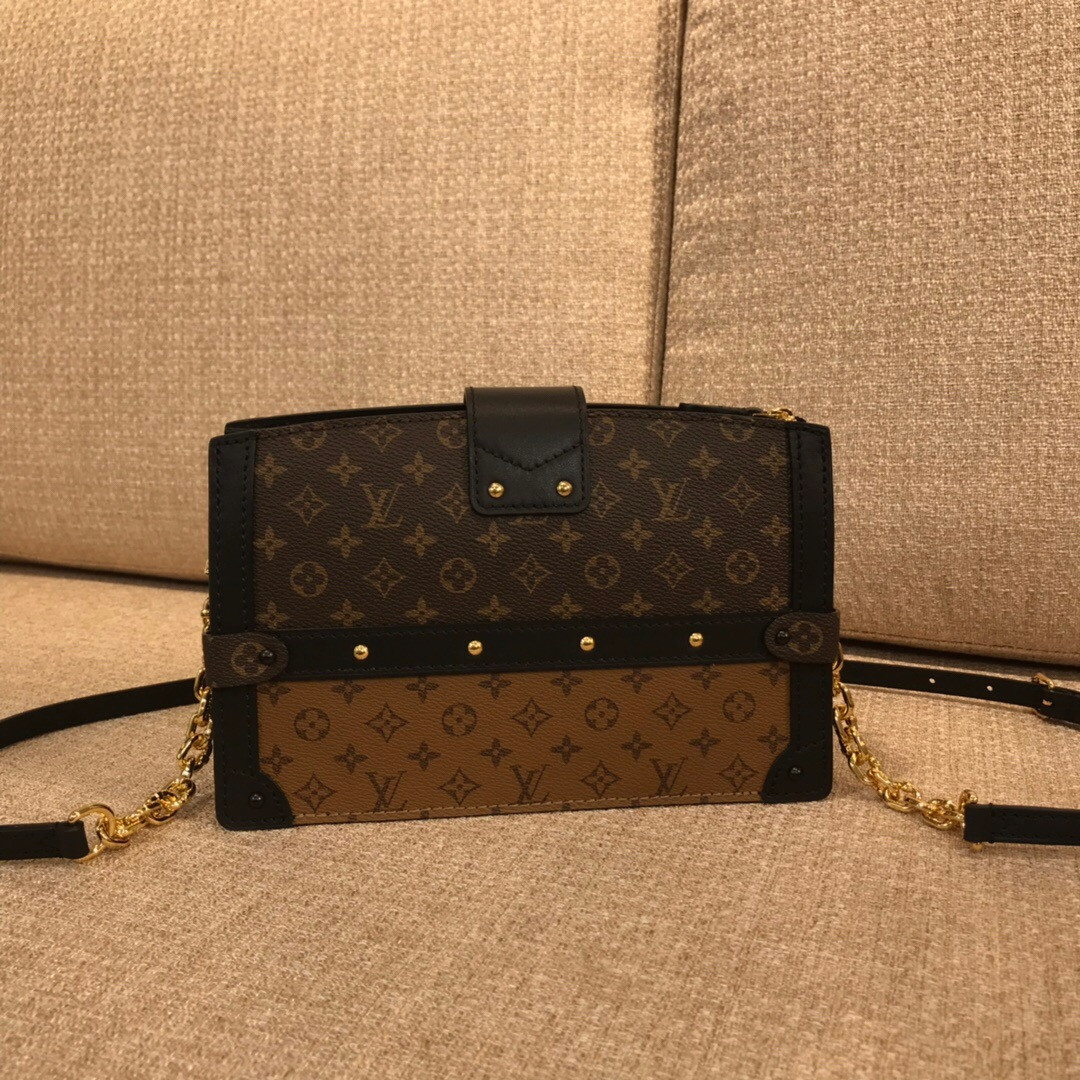LV TRUNK CLUTCH M43596